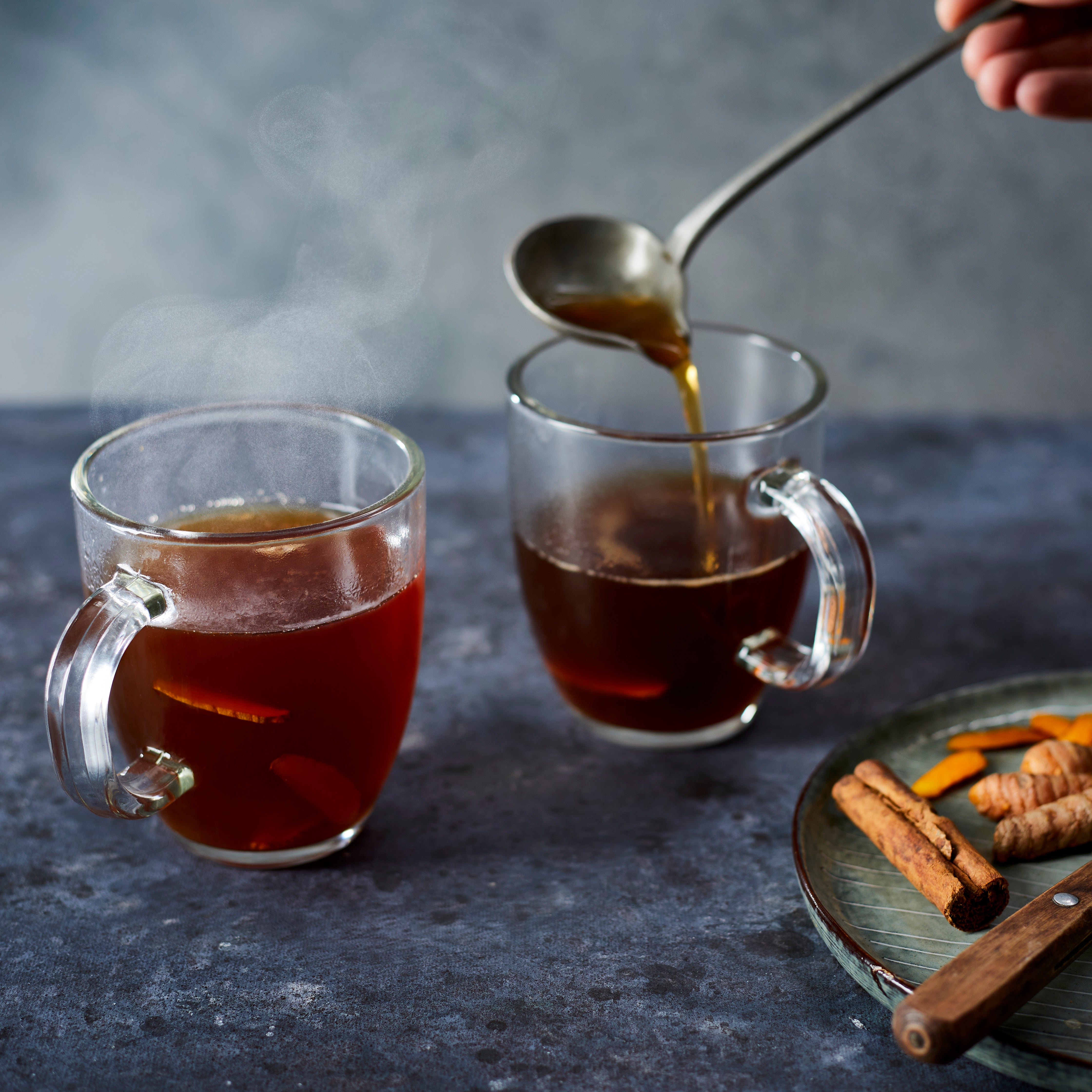THE DIFFERENCE BETWEEN BONE BROTH AND STOCK CUBES