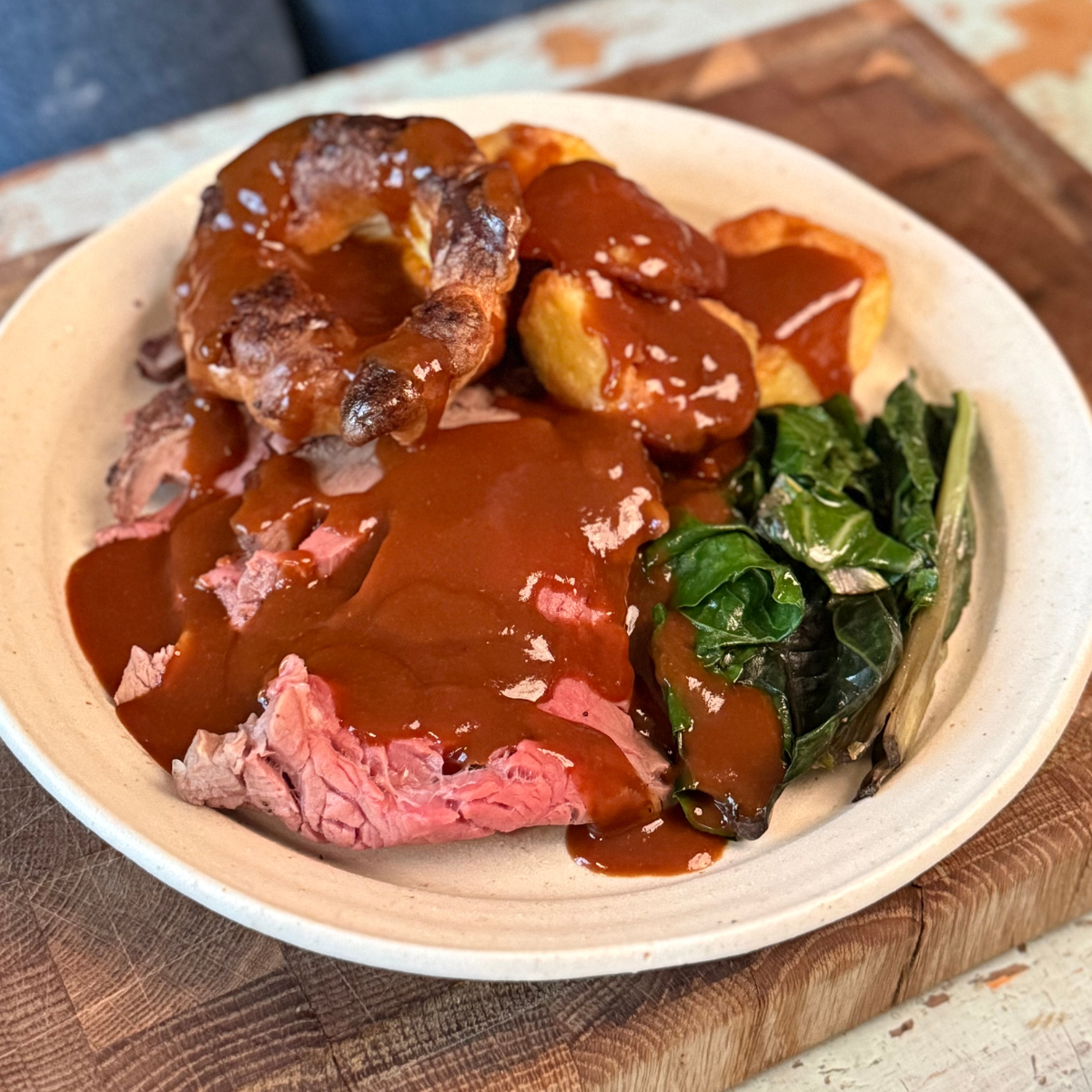 Roast Beef & Red Wine Gravy